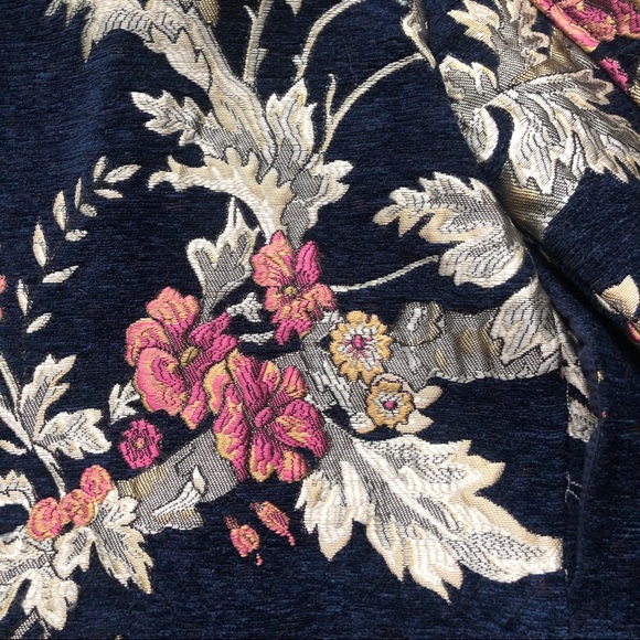 Embroidered Floral Jacket - Picture 3 of 3